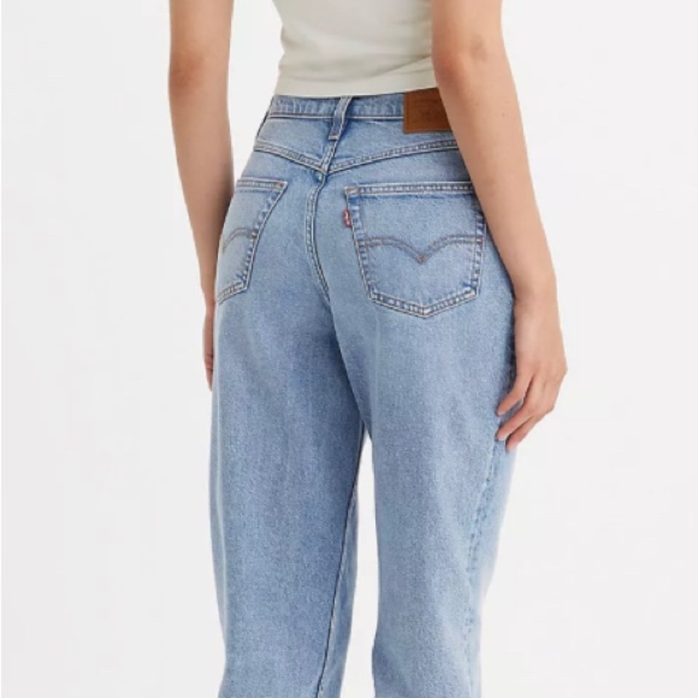 Levi's Light Blue 80s Mom Jeans